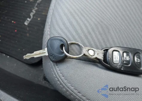 2013 Hyundai Elantra Gls из США, поврежденный, VIN 5NPDH4AE0DH330631